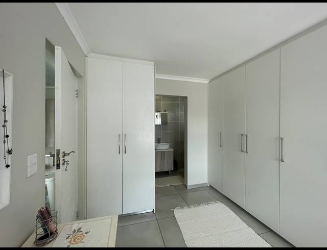 3 BEDROOM FREESTANDING FOR SALE IN LAGUNA